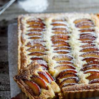 Plum frangipane tart