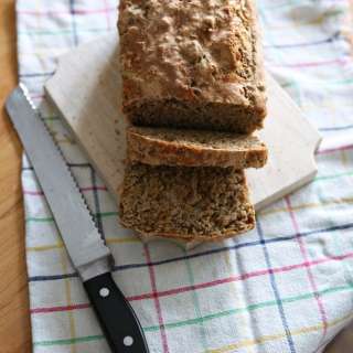 Cheddar and Herb Beer Bread