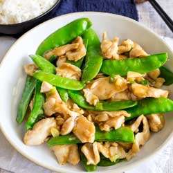 Takeout Style Chicken and Snow Peas