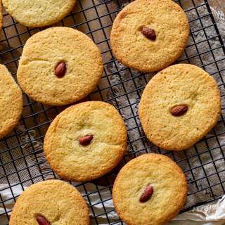 Buttery Almond Cookies Recipe