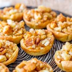 Mini Apple Pies with Donut Crumb Topping