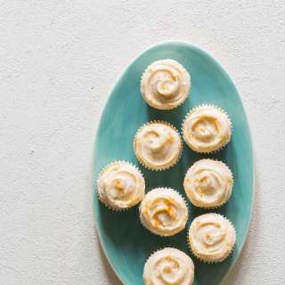 Butter Cupcakes with Grapefruit Buttercream