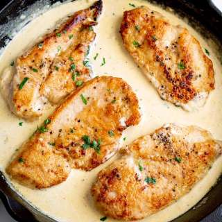 One-Pan Creamy Garlic Chicken Breasts