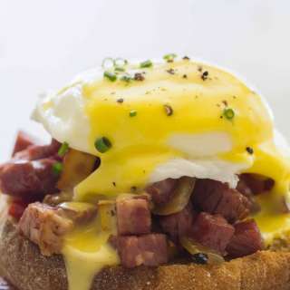 Corned Beef Hash Eggs Benedict