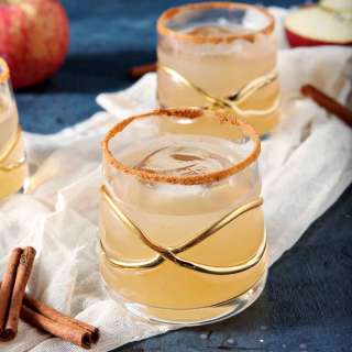 Gin Apple Pie Cocktail