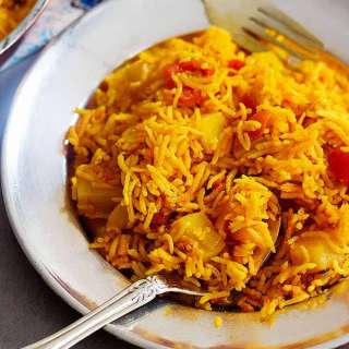 Persian One Pot Tomato Rice – Dami Gojeh Farangi