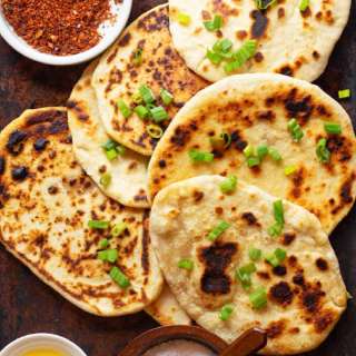 Easy No Yeast Naan Recipe (30 Minutes!)