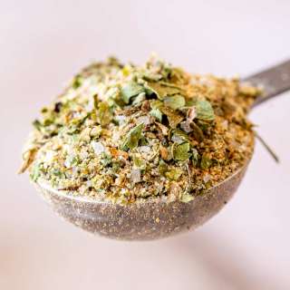 Homemade Garlic and Herb Seasoning