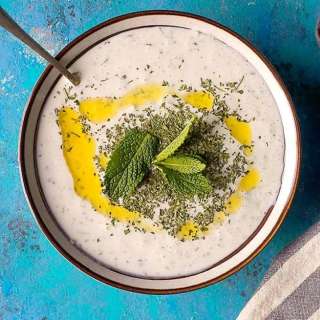 Cacik Turkish Yogurt and Cucumber