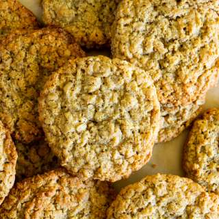 Easy Brown Sugar Cinnamon Oatmeal Cookies