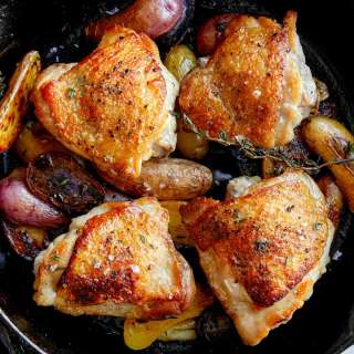 Crispy Baked Chicken Thighs