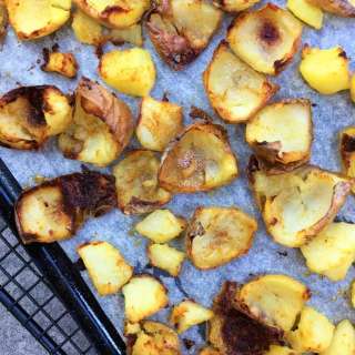 Oven Baked Super Crispy Potato Skins with Homemade Ranch