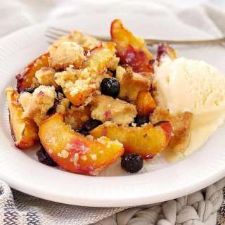 Blueberry Peach Crumble