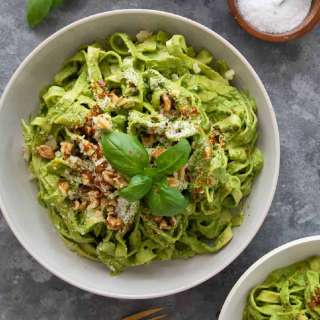 Creamy Spinach Pesto Pasta
