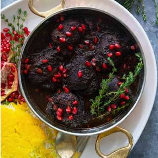 Pomegranate Chicken, Persian Style (Morgh Nardooni)