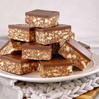 Quick and Easy Chocolate Hedgehog Slice
