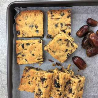 Easy Date Slice Recipe - Melt & Mix