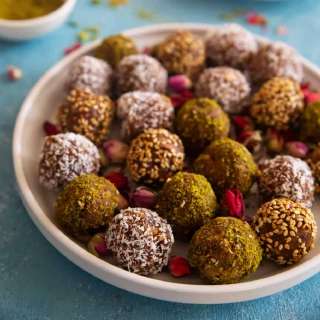 15-Minute Date Balls Recipe