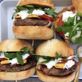 Lamb Burgers with Bacon & Yoghurt Dressing