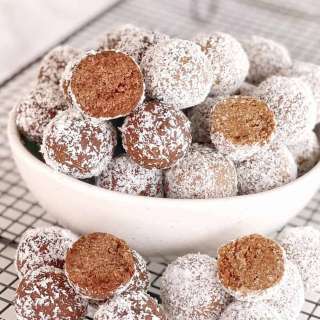 KitKat Truffles 2 Ways - Milk or Dark - With Mix-Ins!