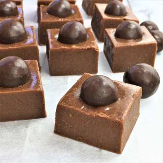 Chocolate Coffee Fudge (No Thermometer)