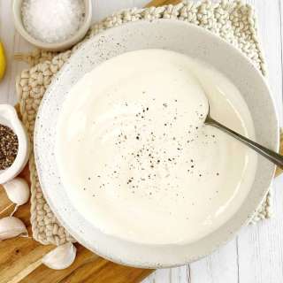 Easy Truffle Aioli (Truffle Mayo With Garlic)