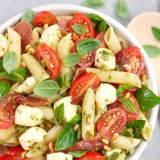 Vibrant Summer Pesto Pasta Salad