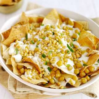 Fatteh (Toasted Pita With Yogurt Sauce)