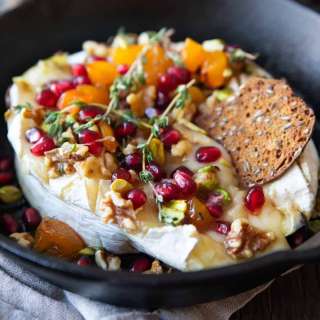 Baked Brie With Honey And Nuts