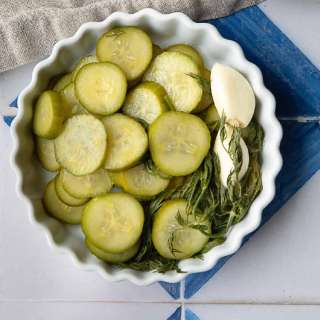 Easy Quick Pickled Cucumbers Recipe