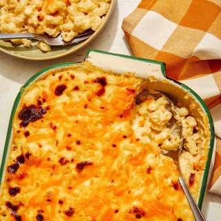 Easy Baked Mac and Cheese