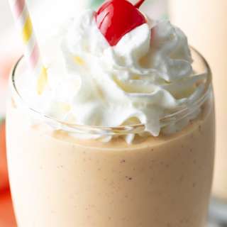 Peach Milkshake (Copycat Chik-Fil-A Peach Shake Recipe!)
