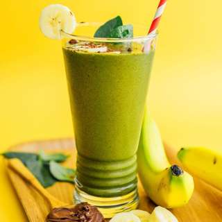 Healthy Nutella Smoothie With Banana & Spinach
