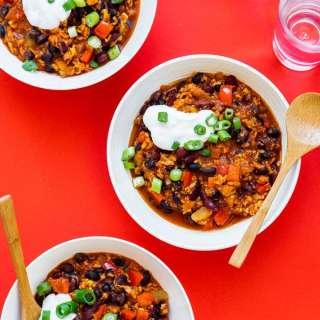 Easy Tempeh Chili (The BEST Vegan Chili Recipe!)