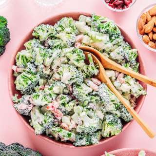 Healthy Broccoli Salad (Without Bacon)