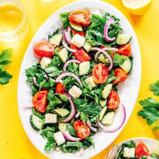 15-Minute Mediterranean Parsley Salad Recipe