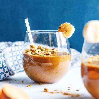 Quick Sweet Potato Smoothie (With Pumpkin Spice!)
