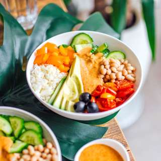 Healthy Mediterranean Bowls (With Romesco Sauce)