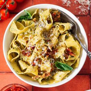 Marry Me Pesto Pasta (In A Creamy Tuscan Sauce)