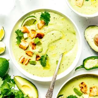 5-Minute Creamy Avocado Soup Recipe