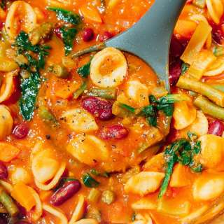 How To Make Vegan Minestrone Soup