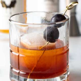 Screwball Drink (Skrewball PB&J Cocktail)