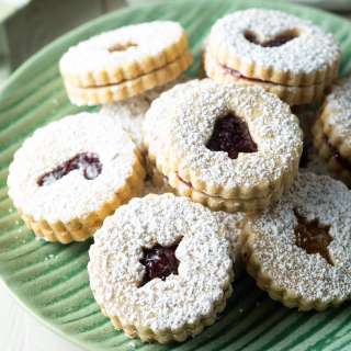Linzer Cookies Recipe
