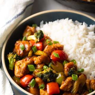 Hunan Style Chicken Stir Fry Recipe + Video