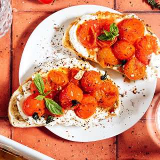 How To Make Tomato Confit (5 Ingredients!)