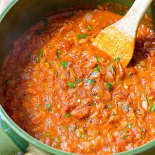 How to Make Marinara Sauce