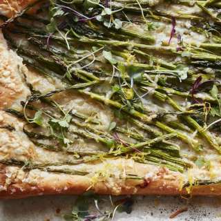 Asparagus and Gruyere Tart