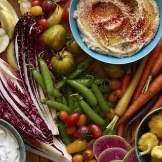 How To Assemble a Gorgeous Crudité Platter