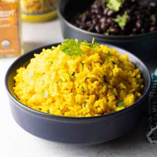 Yellow Rice Recipe (Arroz Amarillo)