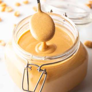 How to Make Peanut Butter (1-Ingredient!)